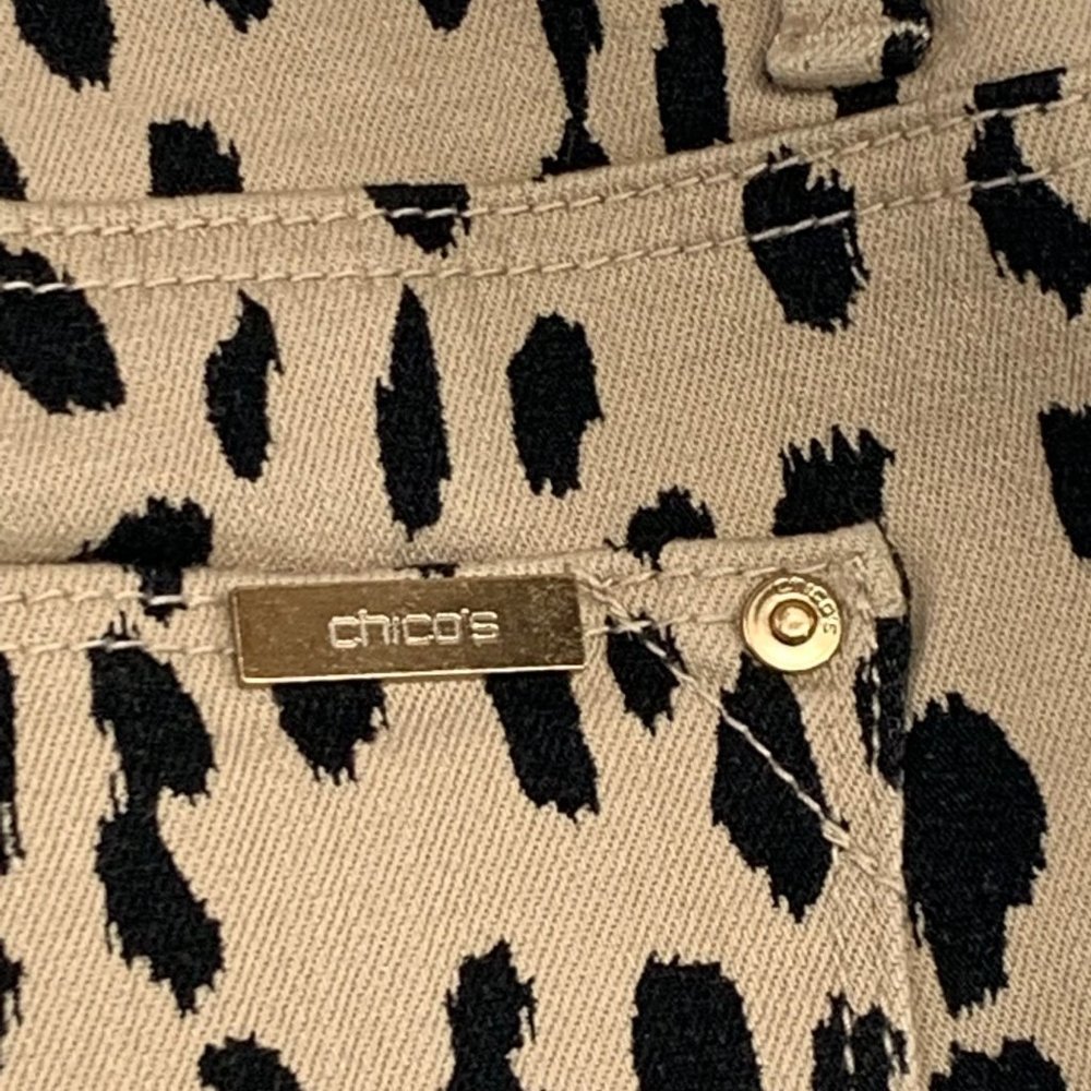 Chico's So Slimming Cheetah-Print Girlfriend Ankle Jeans Size 12 (2) NEW - Picture 5 of 10